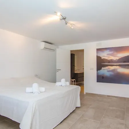 Abahana Villas Casaverano